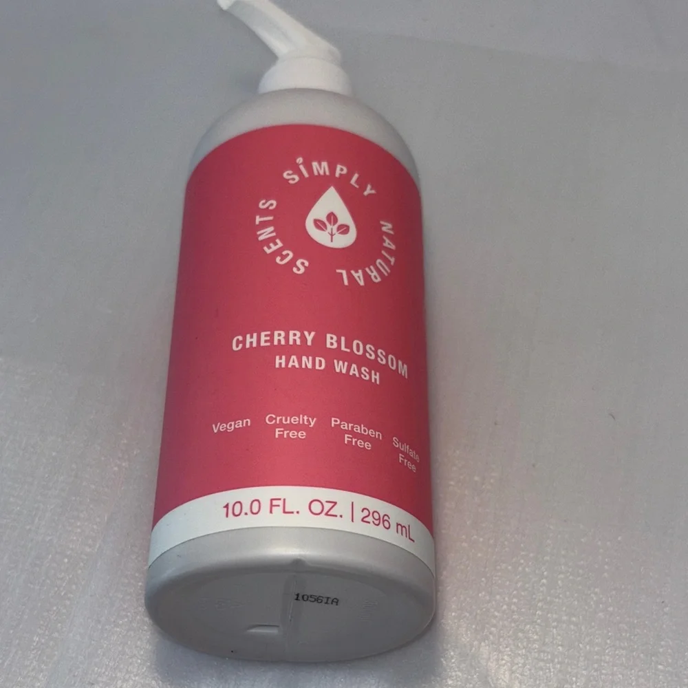 Simply Natural Scents Vegan cherry blossom 10oz Pump Hand Wash NWT